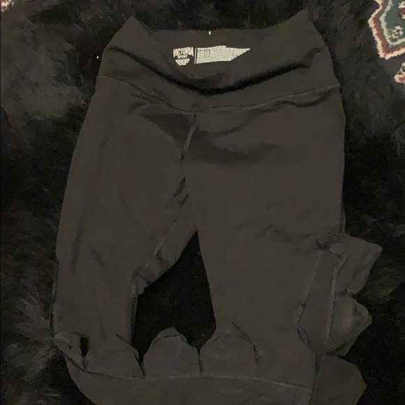 Victoria's Secret legging - Picture 2 of 3